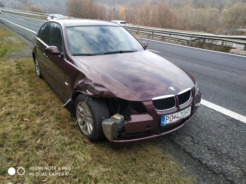 Predný náraz na diaľnici